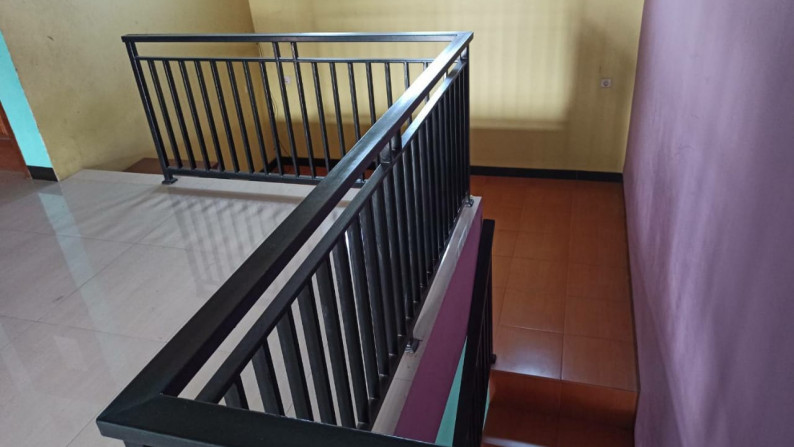 Dijual Rumah Di JL. Binong raya komplek purinusa karawaci - Tangerang