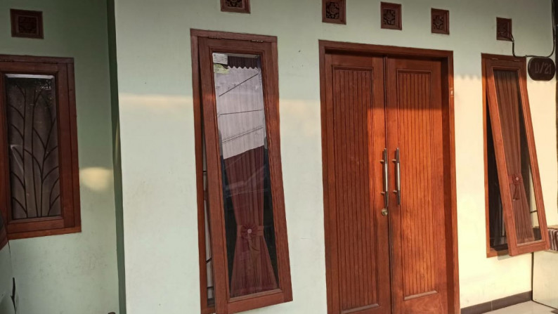 Dijual Rumah Di JL. Binong raya komplek purinusa karawaci - Tangerang