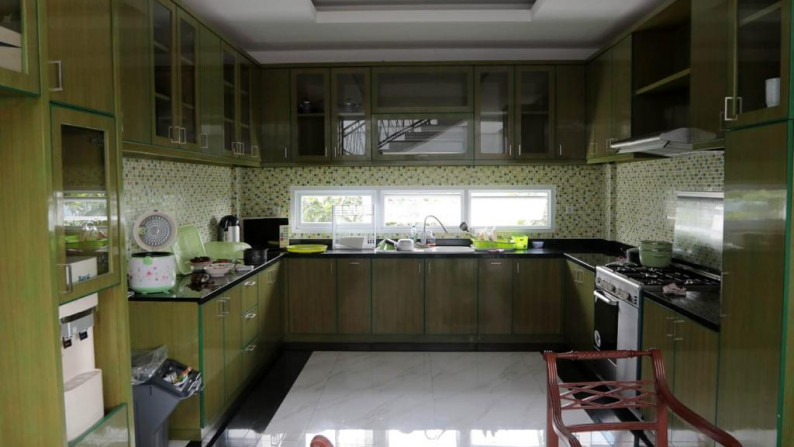 Dijual Villa dengan Pemandangan Yang Indah dan Bangunan Yang Elegan @Dago Pakar Bandung