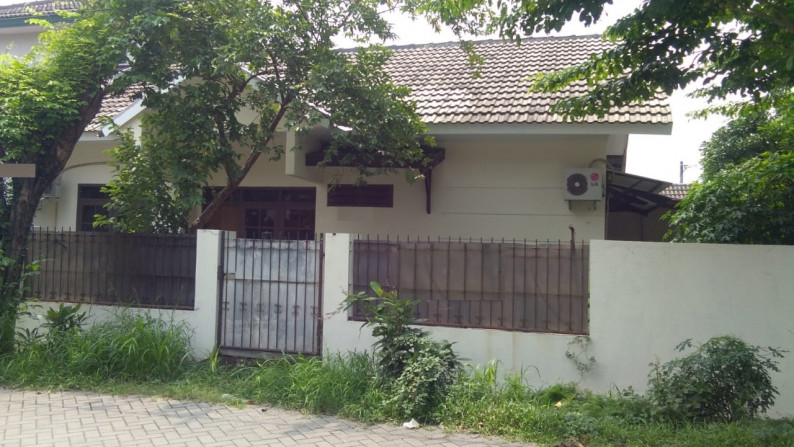 Rumah disewakan Griya Babatan Mukti