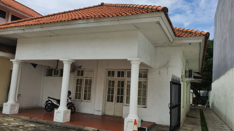 Rumah Bagus Di Jl Cokro Aminoto, Menteng Jakara Pusat