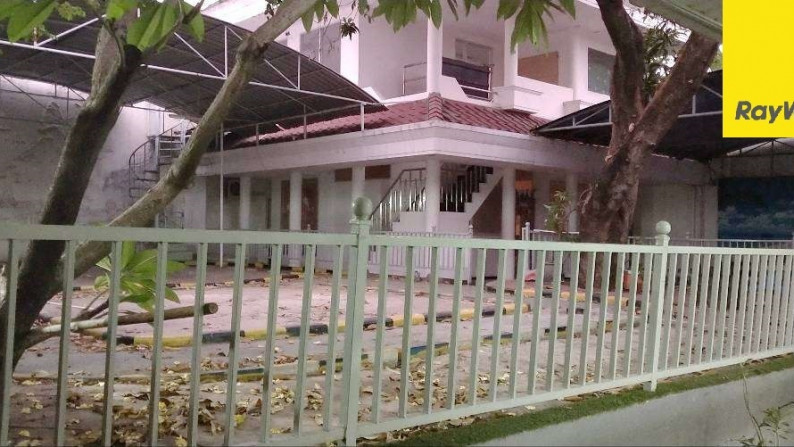 Disewakan Rumah Usaha di Darmo Permai, Surabaya