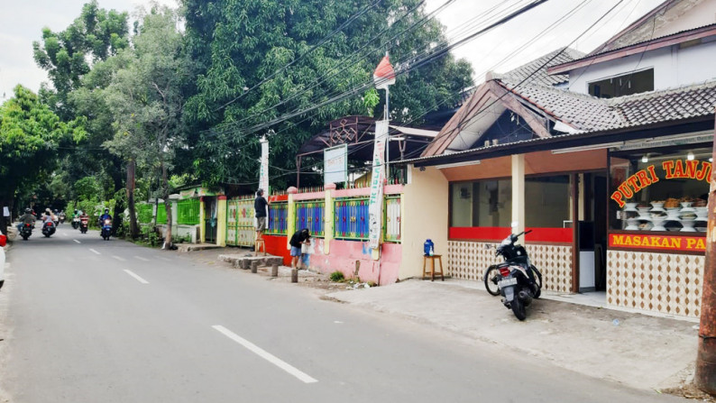 Dijual Rumah Bagus Lokasi Pinggir Jalan Di Jl Muchtar Raya, Petukangan Utara