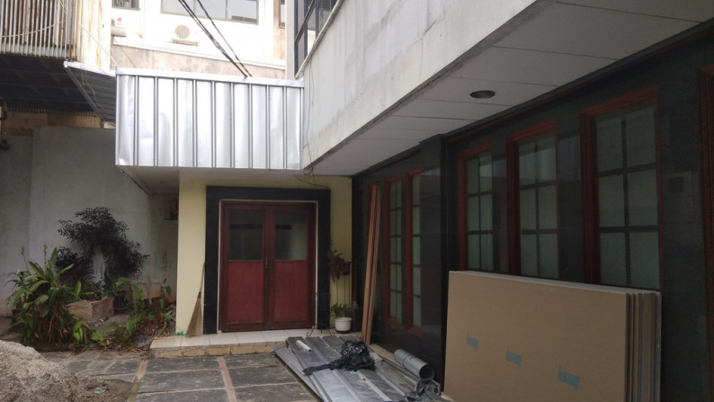 Ruko Gandeng 3,5 unit lokasi Dr. Saharjo