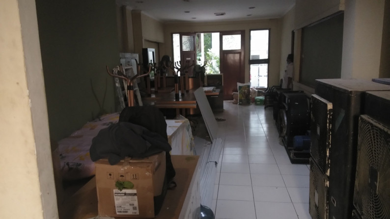 Ruko Gandeng 3,5 unit lokasi Dr. Saharjo