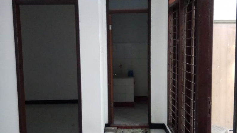 Rumah disewakan Taman Puspa Raya Citraland