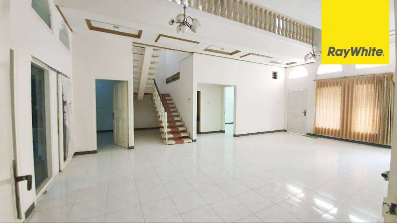 Dijual Rumah Murah Bagus danTerawat di Petemon Surabaya Pusat