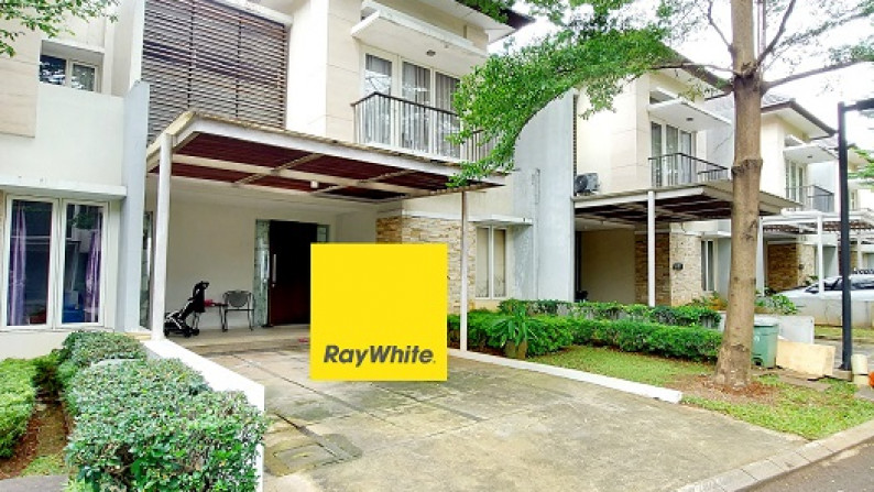 Rumah di Serenia Hills, Lebak Bulus, Jakarta Selatan, Hadap Selatan, 3 Bedroom, SHM