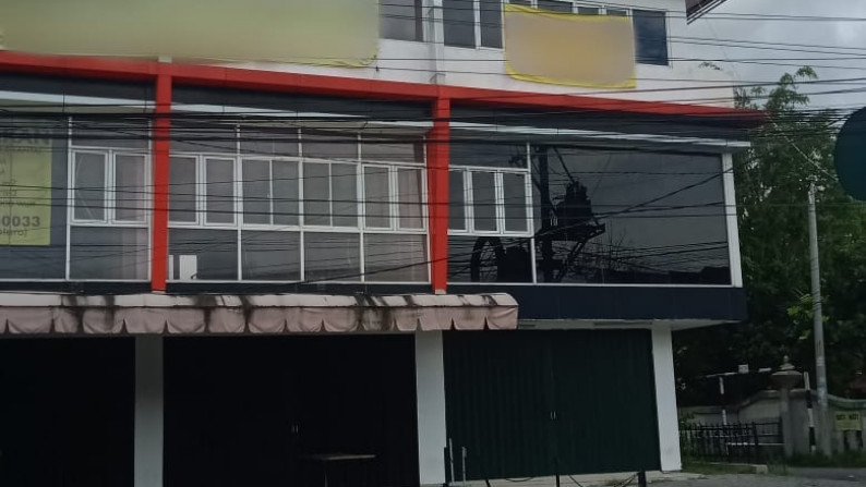 RUKO 3.5 LANTAI+FURNITURE DISEWAKAN , DEKAT LIPPO DAN ATMAJAYA, BABARSARI