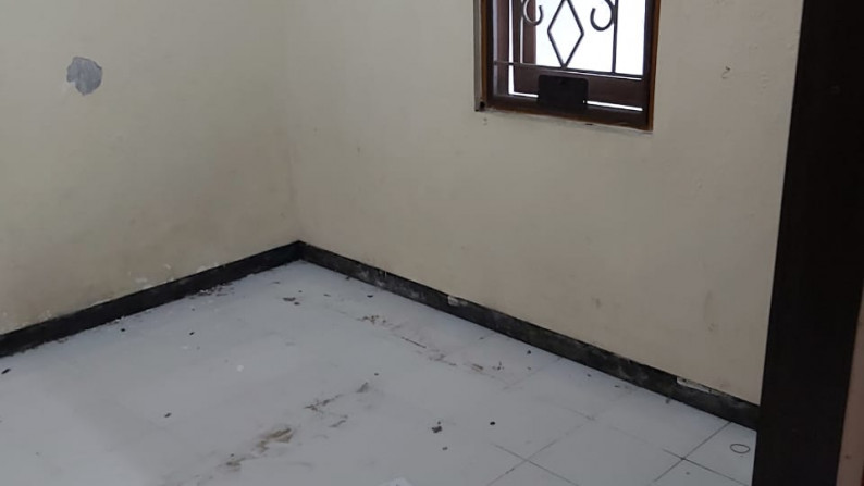 Rumah disewakan Babatan Pratama Wiyung