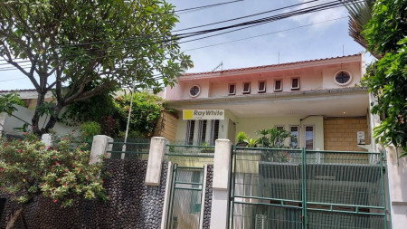 Rumah bagus dalam komplek di Lebak Bulus