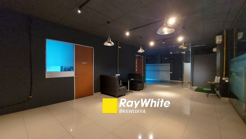 Rumah di Tebet Raya, Di Bawah NJOP, Lokasi Strategis, Di Jalan Utama, Luas Tanah 433 m2