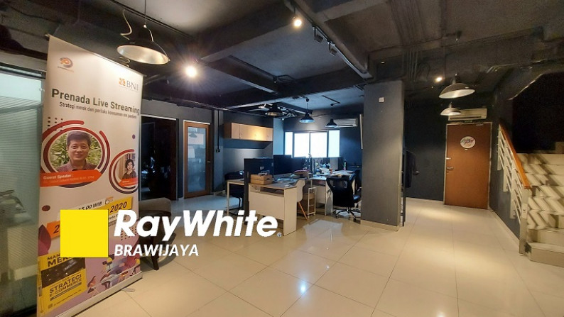 Rumah di Tebet Raya, Di Bawah NJOP, Lokasi Strategis, Di Jalan Utama, Luas Tanah 433 m2