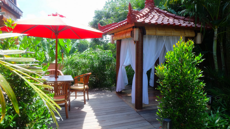 CHARMING VILLA FOR SALE LOCATED IN NYANYI BEACH