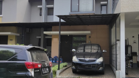 Rumah 1,5 lantai ,Cluster, Harga Nego di Casa Jardin Daan Mogot