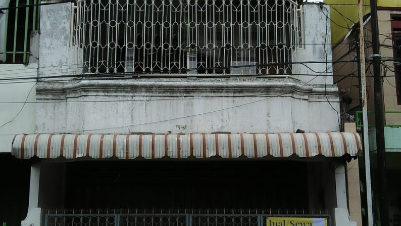 Ruko 3 lantai Dijual di Jalan Simokerto, Surabaya