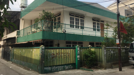 Tinggal di Lokasi Chinatown . Hemat , Praktis dan dekat kemana-mana ! Bisa juga untuk Monthly Fixed Income ! #HD