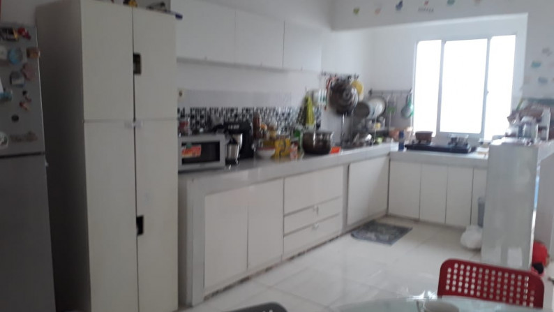 Rumah rapi siap huni di Kencana Loka