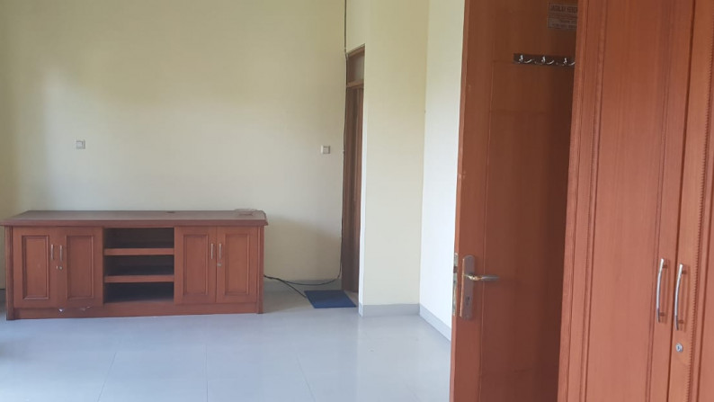 Dijual Rumah di Sek 7B Area Gading Serpong, dengan harga jual Menarik