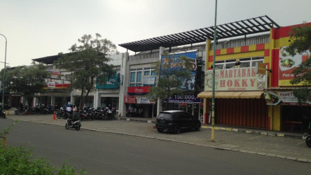 Usaha Kuliner Dekat dengan 4 Tower Apartemen dan 4,500 Rumah di Modernland Tangerang. Ruko Hoek Siap Untung. Usaha lain juga OK ! #HD
