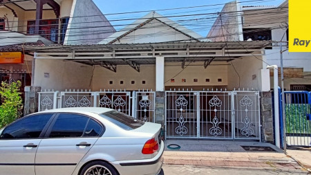 Rumah 2 lantai Disewakan di Jalan Barata Jaya, Surabaya