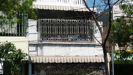 Ruko 3 lantai Nol Jalan Raya Simokerto