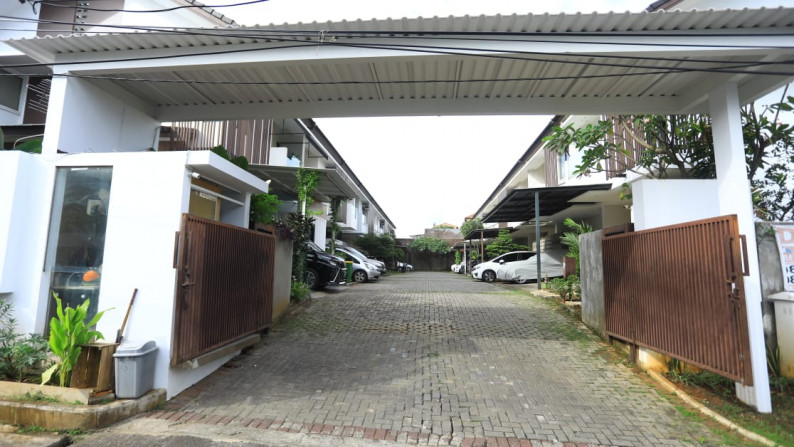 Rumah dengan Konsep Gated Town House dan Lokasi Strategis @Cempaka, Bintaro