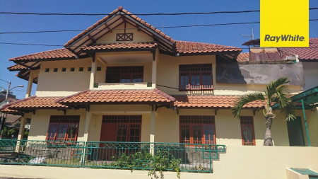 Dijual / Disewakan Rumah Hook 2 lantai di Babatan Pratama, Surabaya