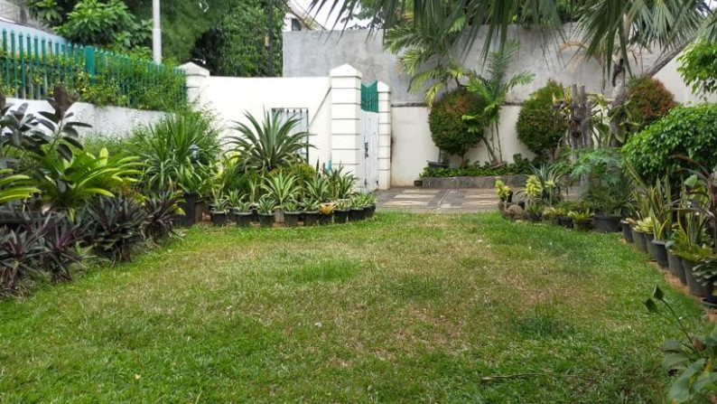 Dijual Rumah Arsi dan Nyaman di Pejaten Timur, Pasar Minggu Jakarta Selatan