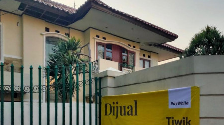 Dijual Rumah Arsi dan Nyaman di Pejaten Timur, Pasar Minggu Jakarta Selatan