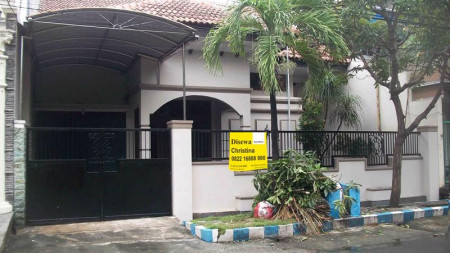 Rumah di Manyar Jaya, Bagus + Terawat, Row Jalan depan Lebar, Siap Huni