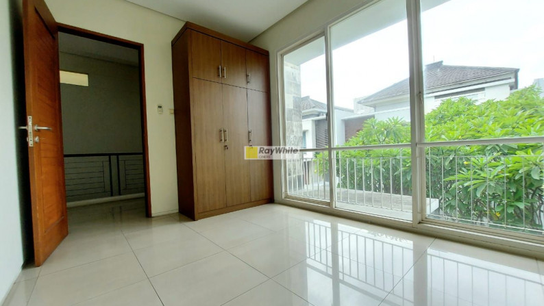 Rumah modern minimalis dalam town house di Bangka