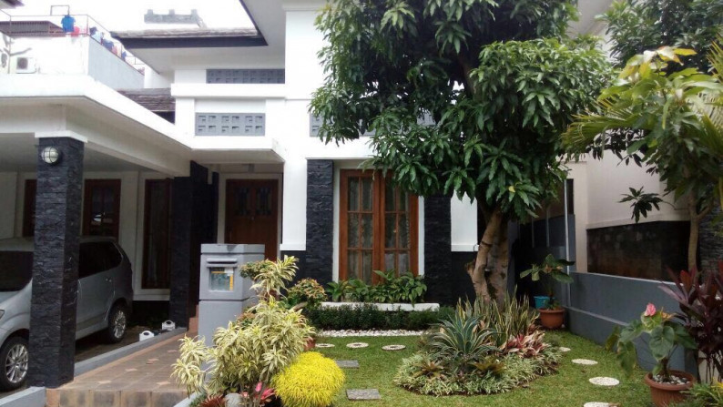 RUMAH di KAWASAN ELITE BINTARO Menteng, Luas 204 Meter, Harga 4.350.000.000 NEGO #AM