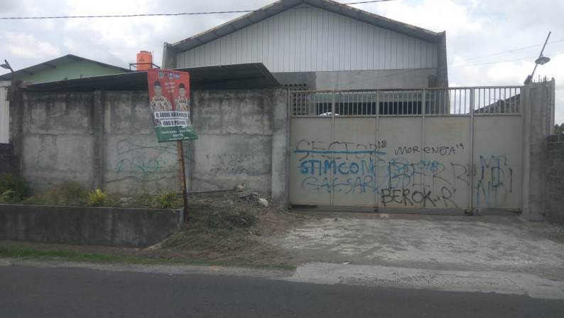 GUDANG SIAP PAKAI , DI JL MRISI, DEKAT LAPANGAN MADUKISMO, DAN RINGROAD SELATAN