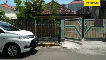 Dijual Rumah Pusat Kota di Jalan Purwodadi, Surabaya