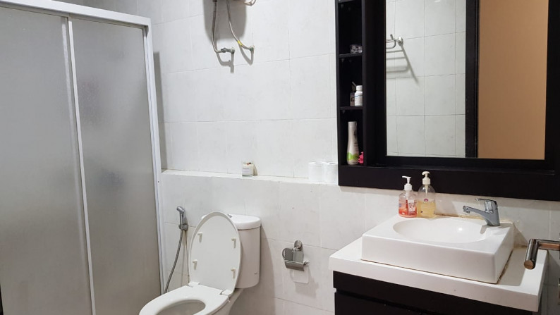 Turun harga rumah mewah di Virginia Lagoon