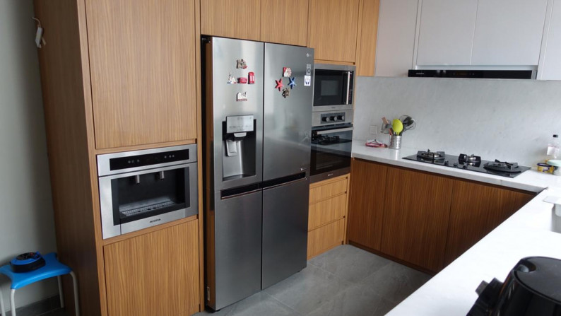 Rumah 2 Lantai FULL FURNISHED, di BINTARO Sektor 9, Luas 144 M, Harga 5,7 M. Nego.#AMTS