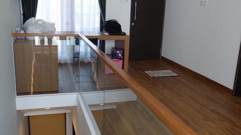 Rumah 2 Lantai FULL FURNISHED, di BINTARO Sektor 9, Luas 144 M, Harga 5,7 M. Nego.#AMTS