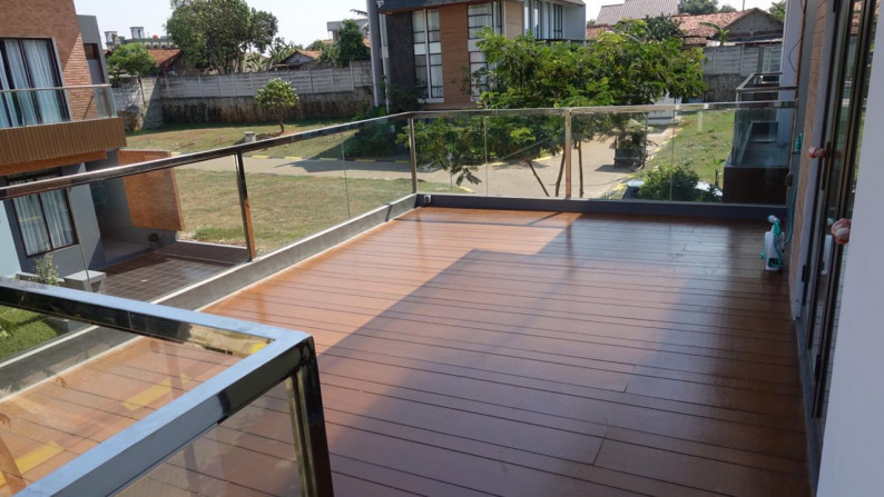 Rumah 2 Lantai FULL FURNISHED, di BINTARO Sektor 9, Luas 144 M, Harga 5,7 M. Nego.#AMTS