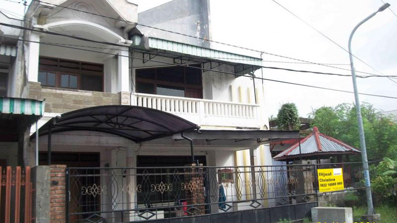 Rumah di Jemur Andayani, Bagus + Terawat, Strategis, Row Jalan Lebar, Siap Huni, Bisa untuk Rumah Tinggal / Kantor / Usaha dsb