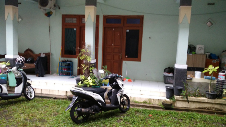 RUMAH KOST DI JL SETURAN 1, DEKAT DARI KAMPUS YKPN, YOGYAKARTA