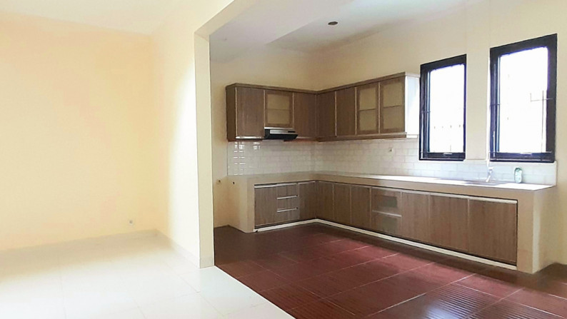 Rumah Cantik Minimalis Luas 120m Harga 3.1M nego di Discovery Sektor IX Bintaro Jaya