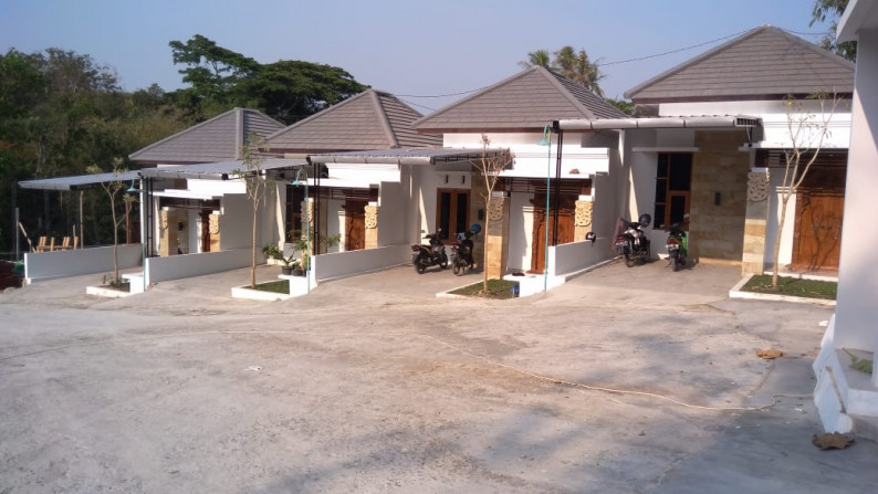 3 UNIT RUMAH CANTIK SIAP HUNI, DI DALAM PERUM, DAERAH BANGUNJIWO, BANTUL