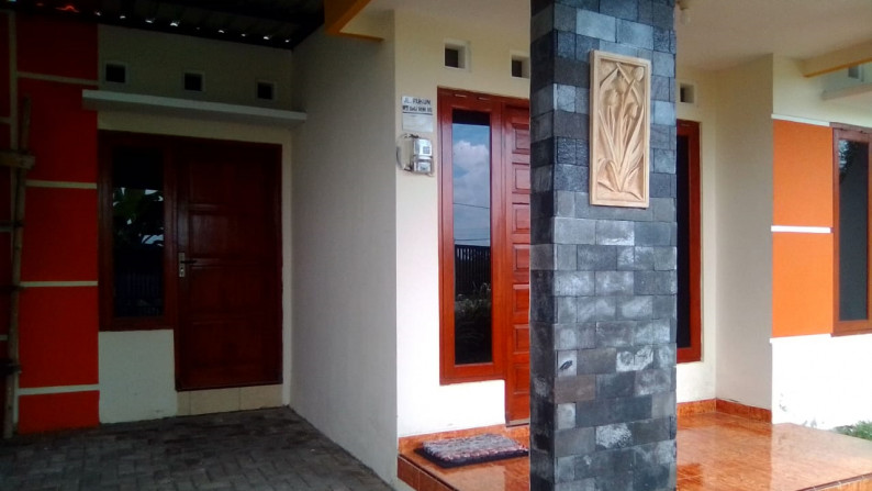 RUMAH MINIMALIS SIAP HUNI, DI MEJING KIDUL, GAMPING, SLEMAN