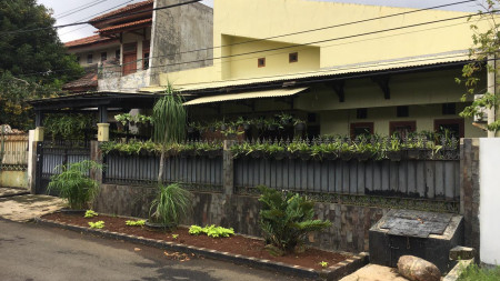 Rumah 1 Lantai layout Ruangan  Lapang di Cinere