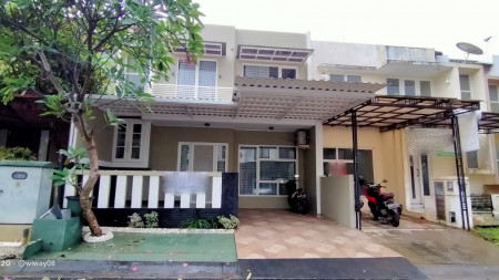 Rumah Bagus Di Emerald Town House, Bintaro Jaya Sektor 9