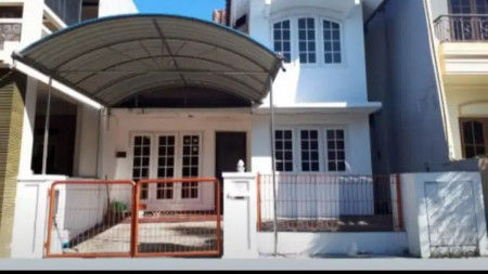 Rumah dijual Villa Valencia Pakuwon Indah