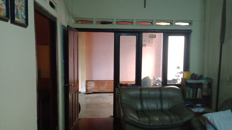 TANAH BONUS BANGUNAN RUMAH 10 KAMAR, DI TENGAH KOTA, SURYOWIJAYAN, YOGYAKARTA