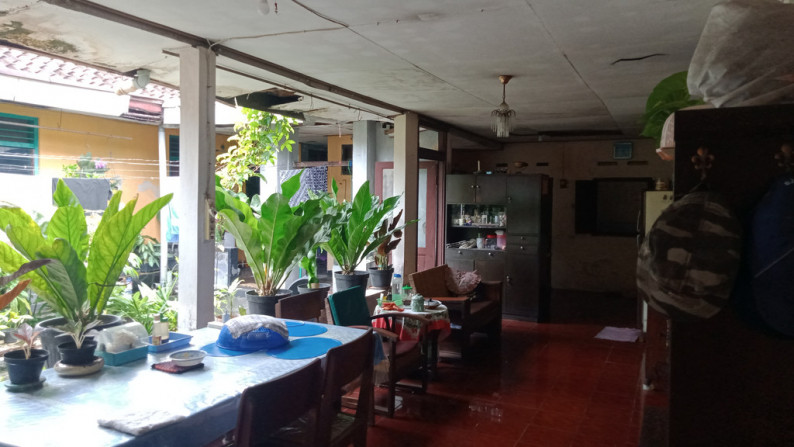 TANAH BONUS BANGUNAN RUMAH 10 KAMAR, DI TENGAH KOTA, SURYOWIJAYAN, YOGYAKARTA