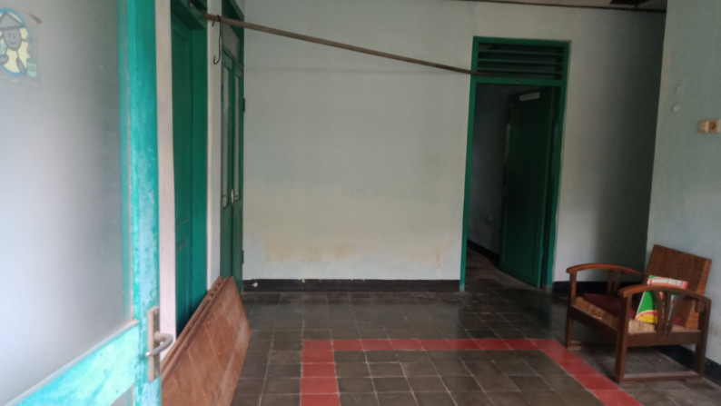 TANAH BONUS BANGUNAN RUMAH 10 KAMAR, DI TENGAH KOTA, SURYOWIJAYAN, YOGYAKARTA